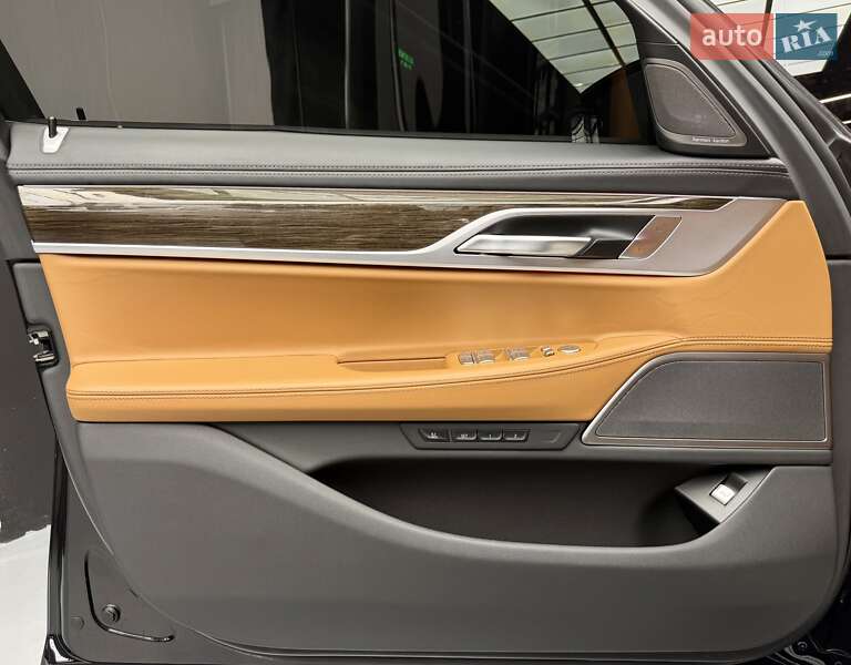 Седан BMW 7 Series 2020 в Киеве