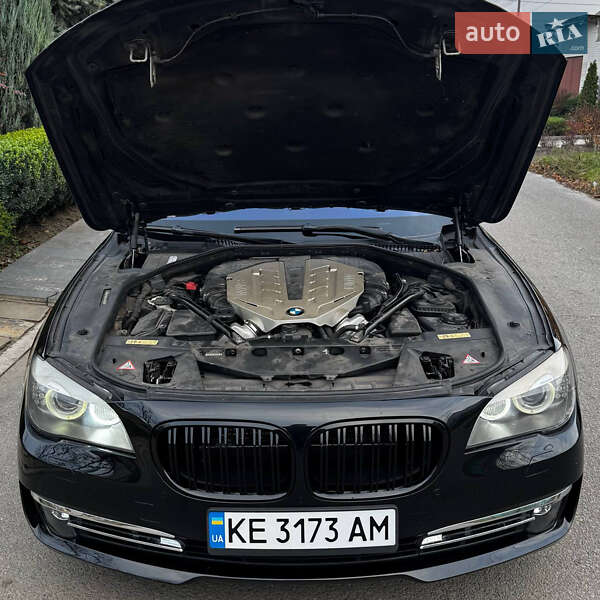 Седан BMW 7 Series 2009 в Днепре