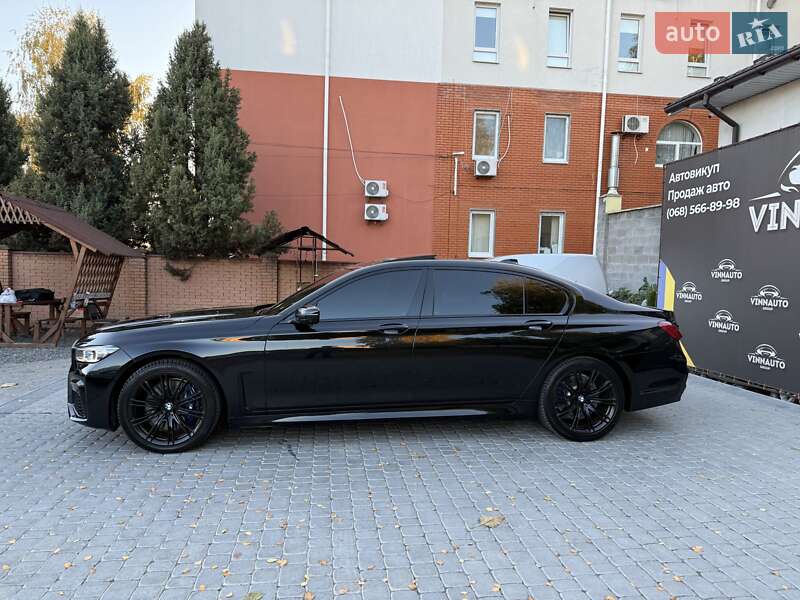 Седан BMW 7 Series 2021 в Виннице