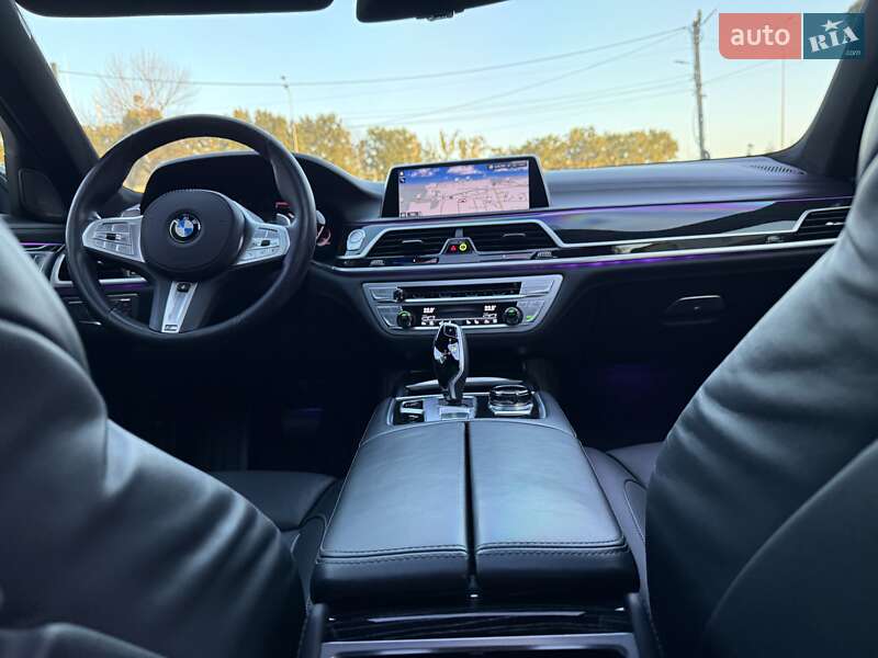 Седан BMW 7 Series 2021 в Виннице