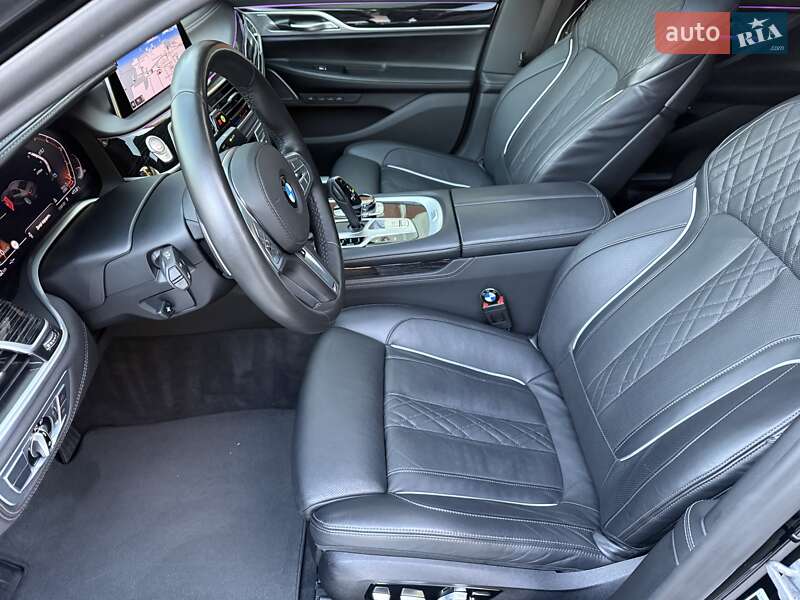 Седан BMW 7 Series 2021 в Виннице