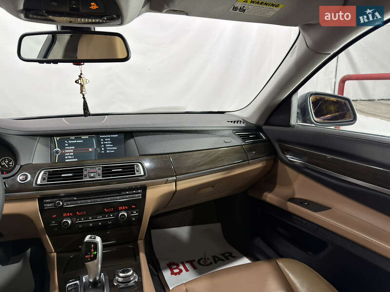 Седан BMW 7 Series 2011 в Одессе