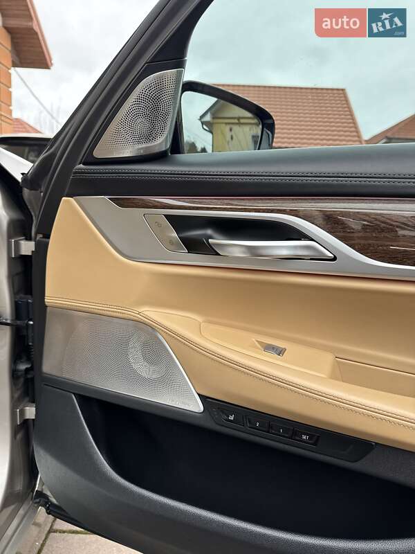 Седан BMW 7 Series 2020 в Нововолинську фото 30 Седан BMW 7 Series 2020 в Нововолинську