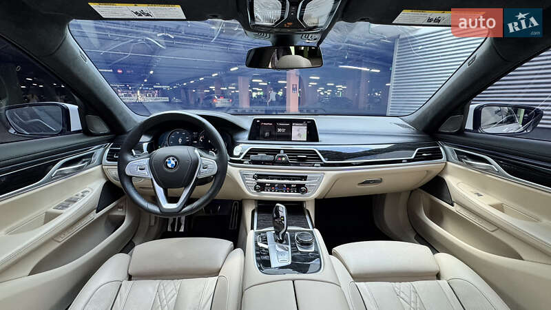 Седан BMW 7 Series 2018 в Киеве фото 17 Седан BMW 7 Series 2018 в Киеве