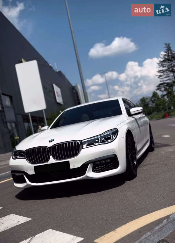 Седан BMW 7 Series 2018 в Киеве фото 4 Седан BMW 7 Series 2018 в Киеве