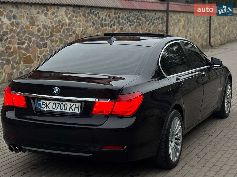 Седан BMW 7 Series 2008 в Ровно