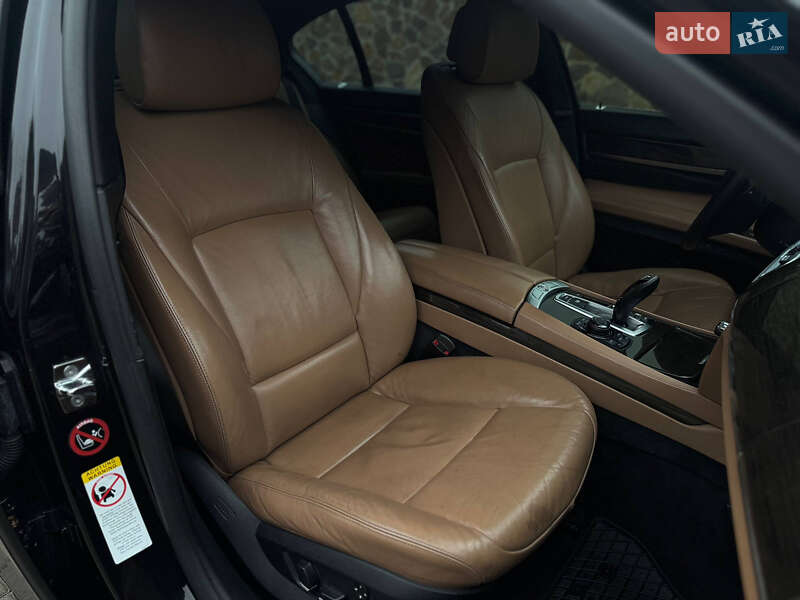 Седан BMW 7 Series 2008 в Ровно