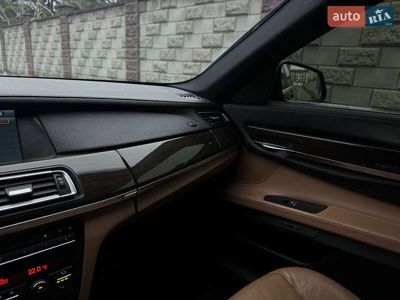 Седан BMW 7 Series 2008 в Ровно