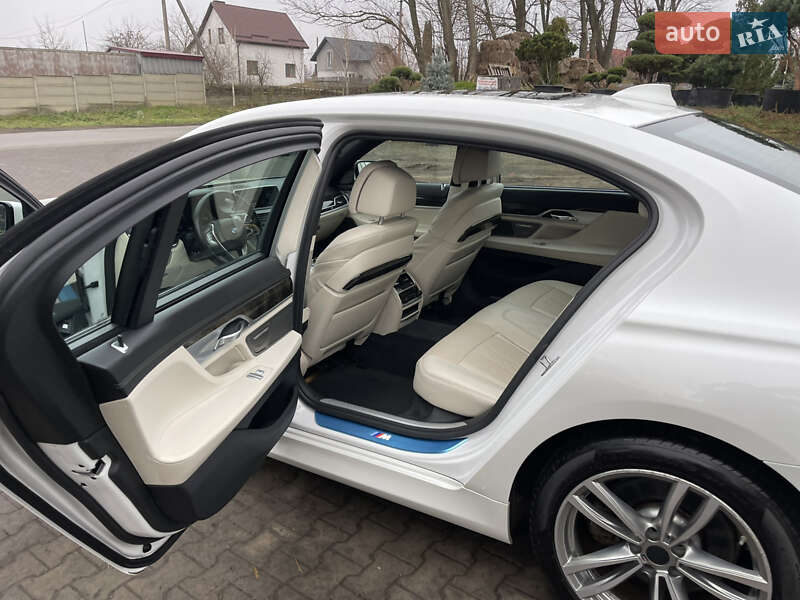 Седан BMW 7 Series 2017 в Луцке