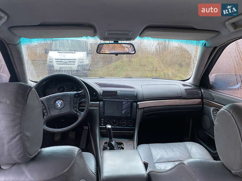 Седан BMW 7 Series 1995 в Львове