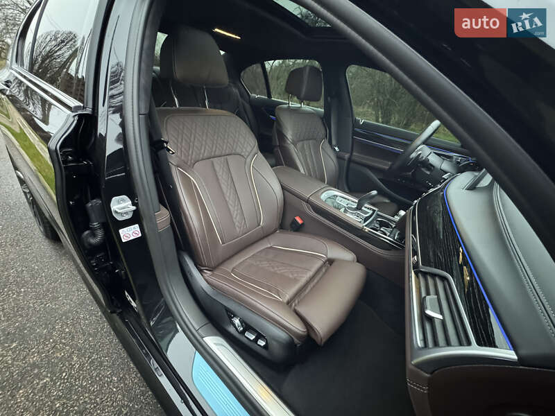 Седан BMW 7 Series 2022 в Києві