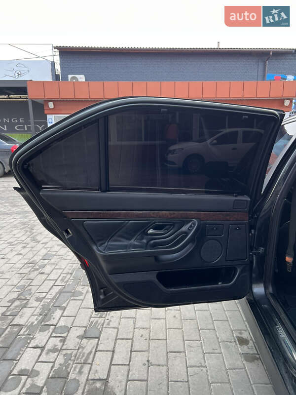 Седан BMW 7 Series 1998 в Сумах