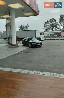Седан BMW 7 Series 1998 в Романіву