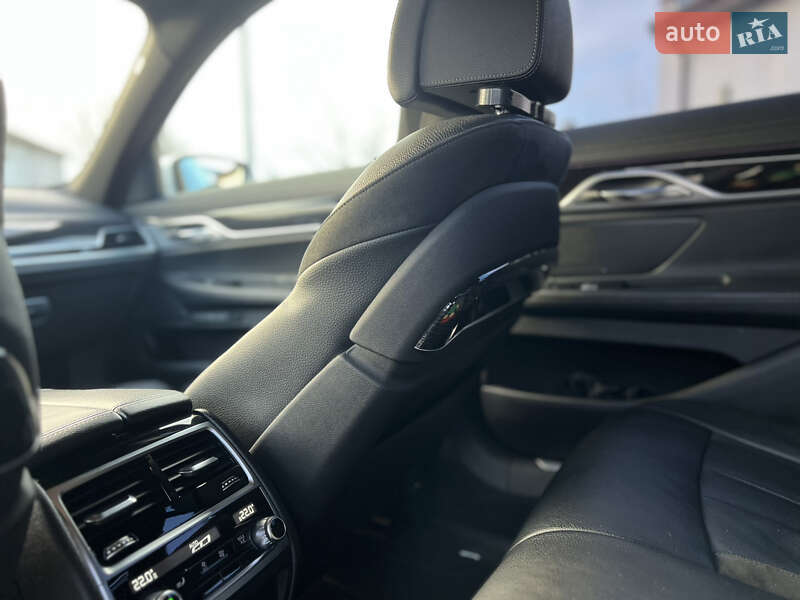 Седан BMW 7 Series 2016 в Киеве фото 75 Седан BMW 7 Series 2016 в Киеве