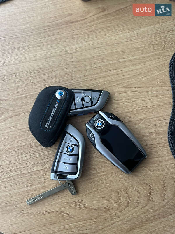 Седан BMW 7 Series 2016 в Киеве фото 83 Седан BMW 7 Series 2016 в Киеве