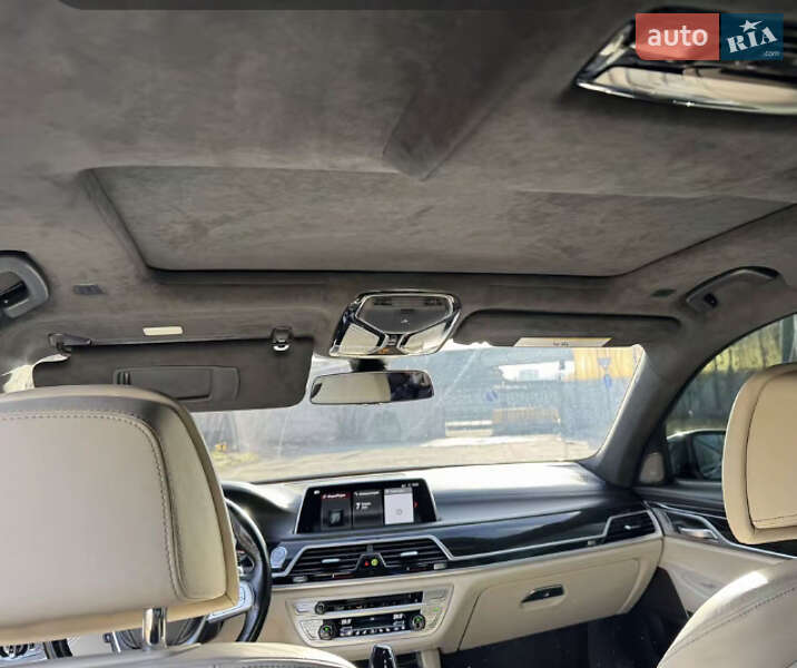 Седан BMW 7 Series 2017 в Одессе