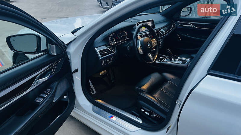 Седан BMW 7 Series 2019 в Киеве фото 47 Седан BMW 7 Series 2019 в Киеве