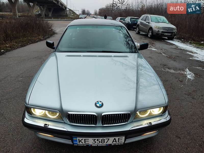 Седан BMW 7 Series 1997 в Дніпрі