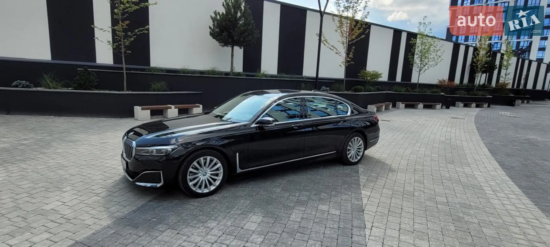 2019 BMW 7er - фото 1