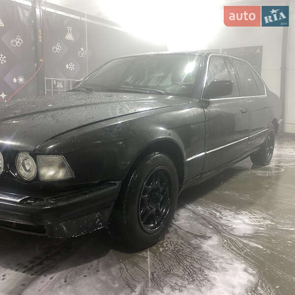 Седан BMW 7 Series 1992 в Дніпрі
