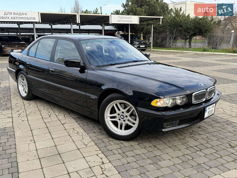 BMW 7 Series 2001