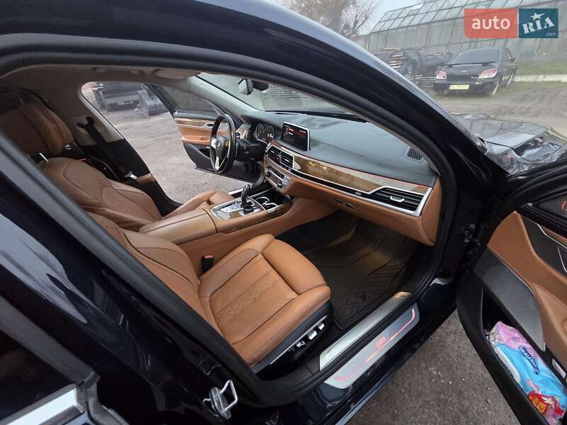 Седан BMW 7 Series 2016 в Шептицькому