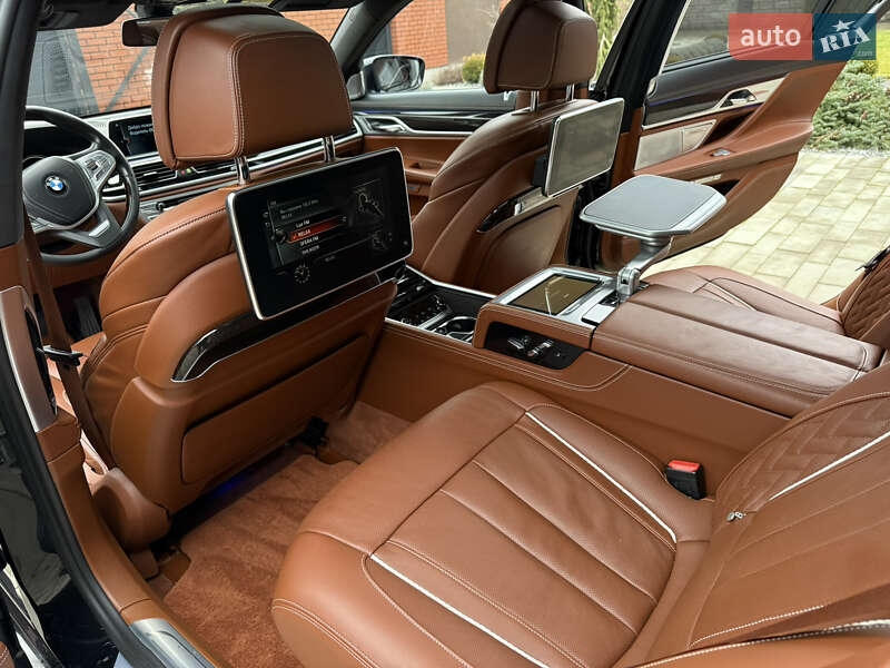 Седан BMW 7 Series 2016 в Луцьку