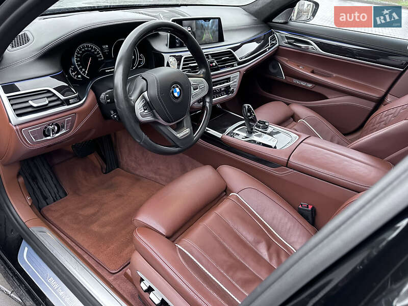 Седан BMW 7 Series 2016 в Луцьку