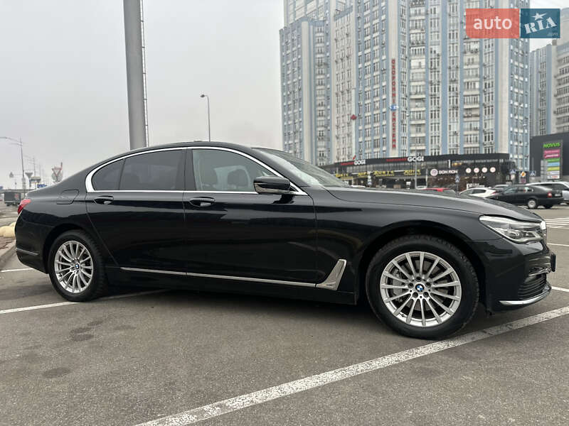 Седан BMW 7 Series 2016 в Киеве фото 8 Седан BMW 7 Series 2016 в Киеве