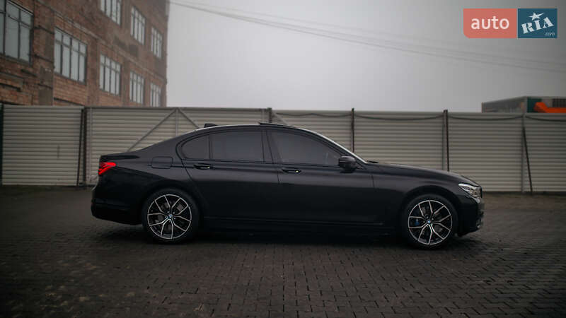 Седан BMW 7 Series 2017 в Черновцах фото 14 Седан BMW 7 Series 2017 в Черновцах