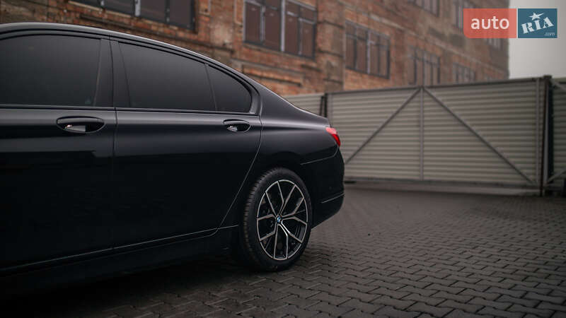 Седан BMW 7 Series 2017 в Черновцах фото 11 Седан BMW 7 Series 2017 в Черновцах