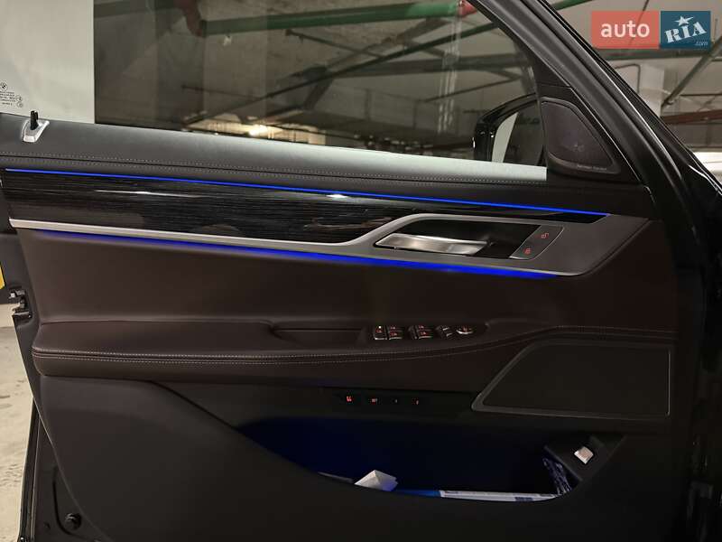 Седан BMW 7 Series 2022 в Киеве фото 23 Седан BMW 7 Series 2022 в Киеве