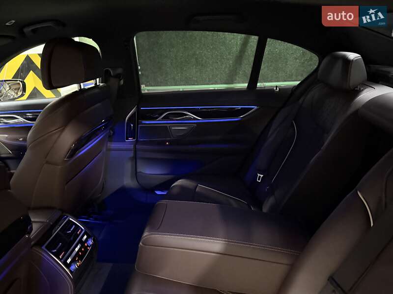 Седан BMW 7 Series 2022 в Киеве фото 58 Седан BMW 7 Series 2022 в Киеве