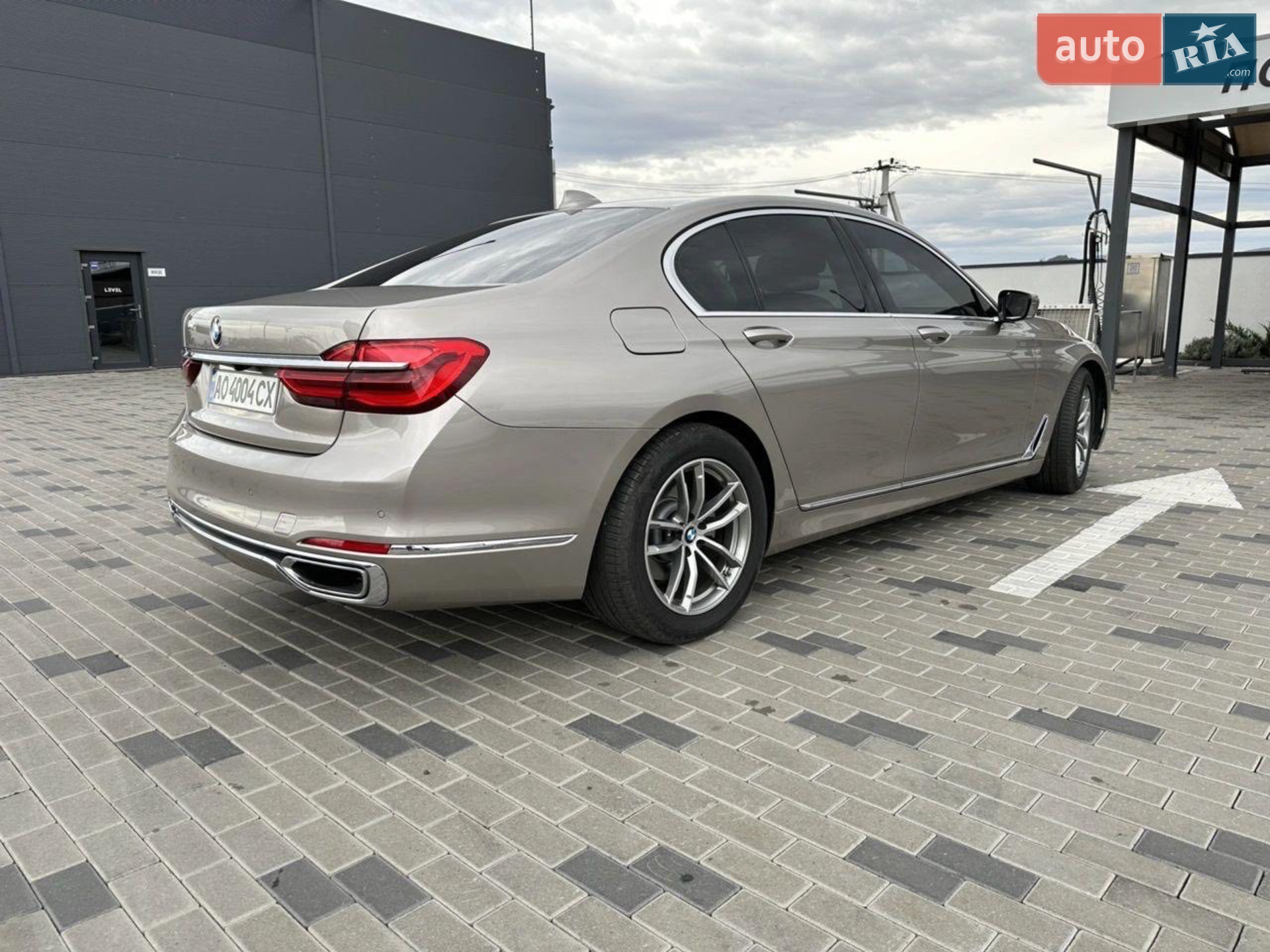 2016 BMW 7er - мініатюра 10