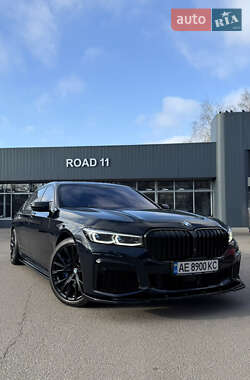 Седан BMW 7 Series 2022 в Дніпрі