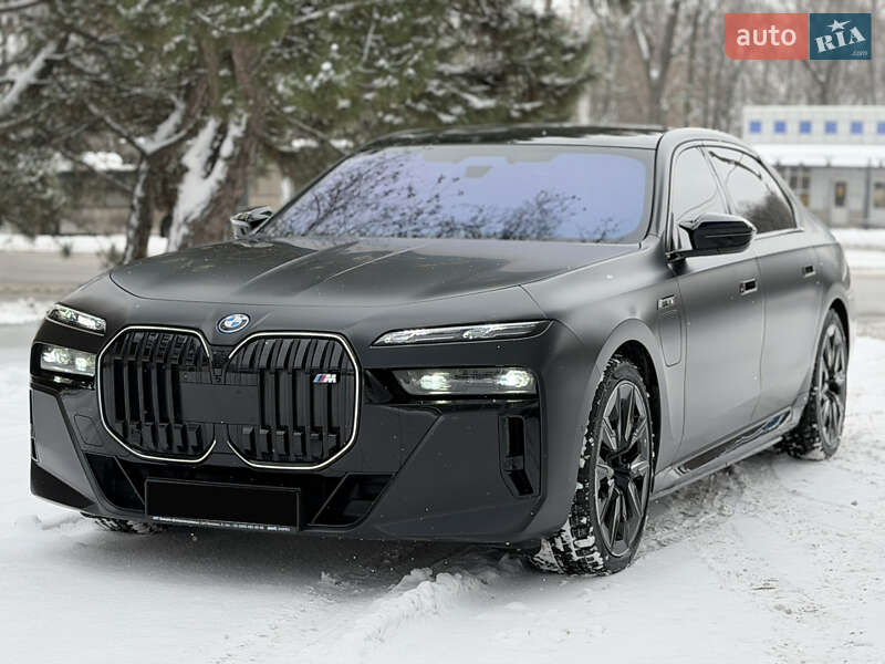 Седан BMW 7 Series 2023 в Дніпрі