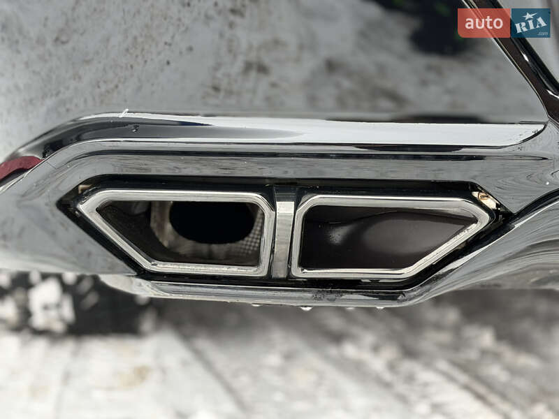 Седан BMW 7 Series 2023 в Дніпрі