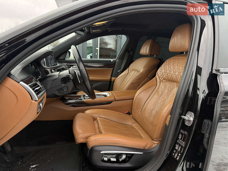 Седан BMW 7 Series 2016 в Ровно фото 23 Седан BMW 7 Series 2016 в Ровно