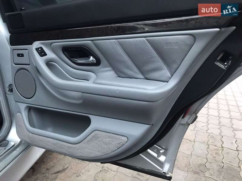 Седан BMW 7 Series 2001 в Львове