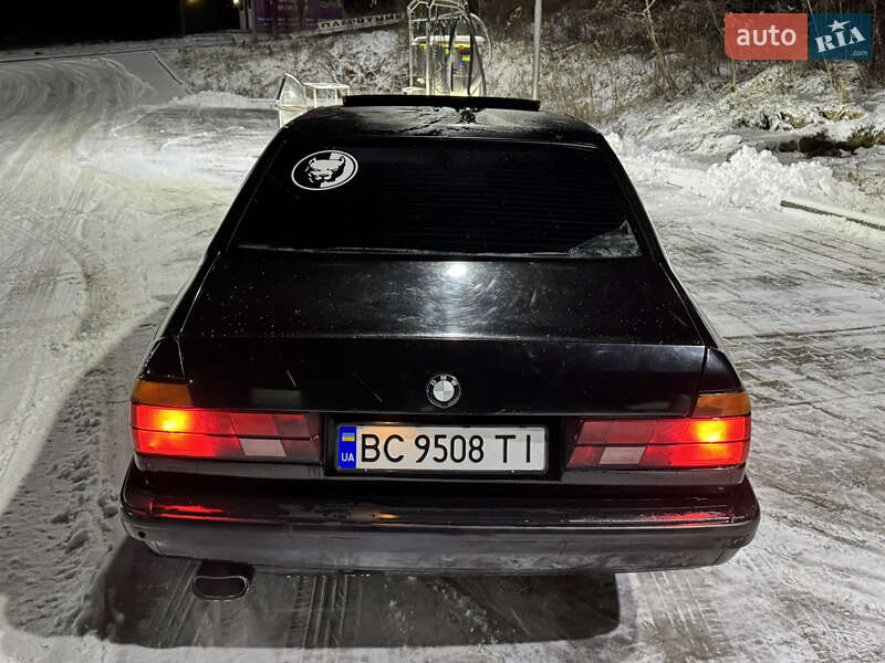 Седан BMW 7 Series 1987 в Львове
