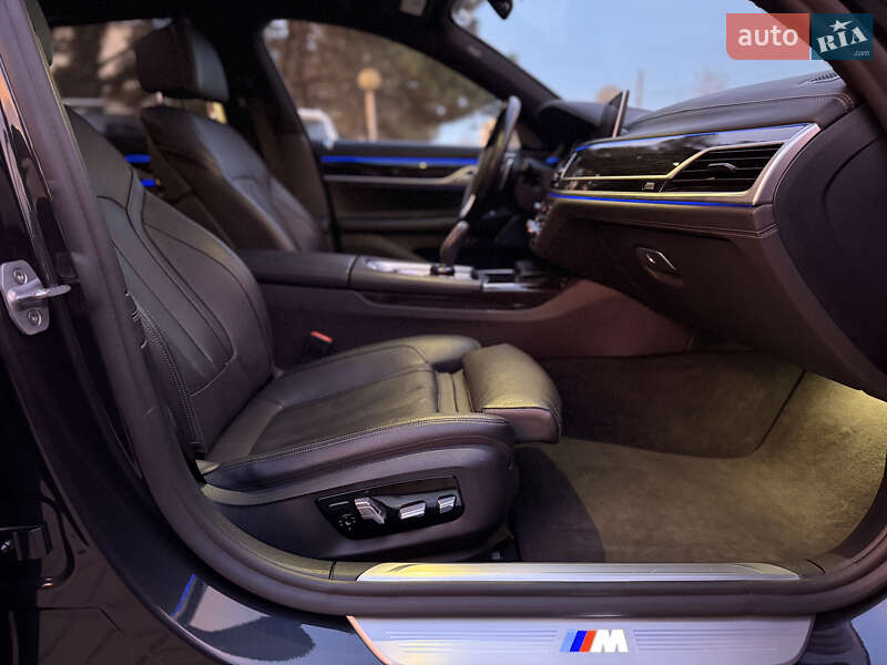 Седан BMW 7 Series 2018 в Одесі фото 30 Седан BMW 7 Series 2018 в Одесі