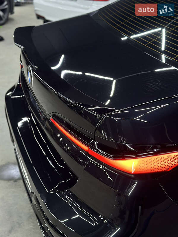 Седан BMW 7 Series 2023 в Киеве