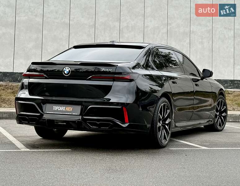 Седан BMW 7 Series 2023 в Киеве