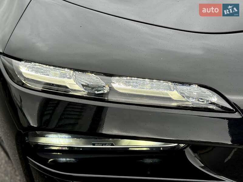 Седан BMW 7 Series 2023 в Киеве