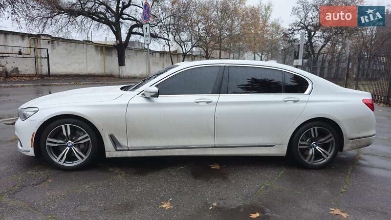 Седан BMW 7 Series 2015 в Миколаєві