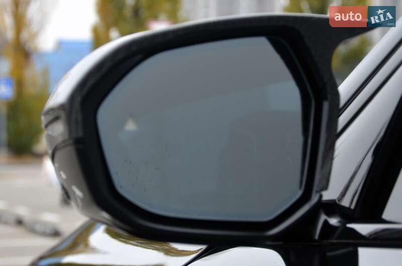 Седан BMW 7 Series 2024 в Киеве