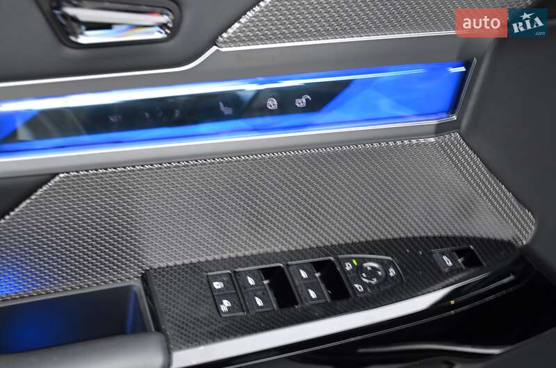 Седан BMW 7 Series 2024 в Киеве