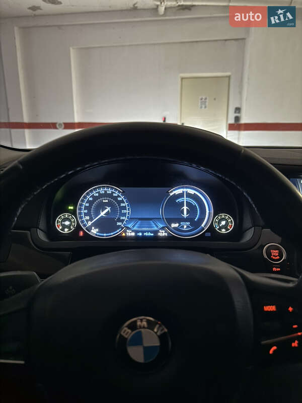Седан BMW 7 Series 2015 в Измаиле