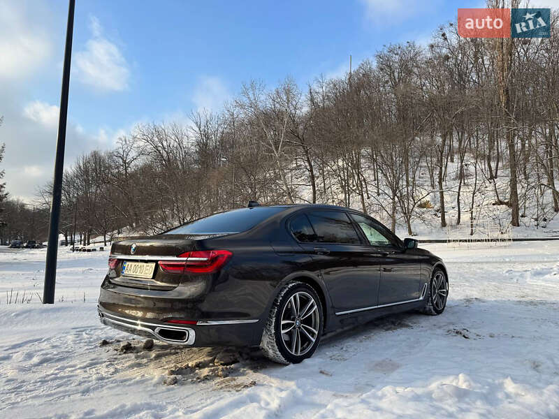 Седан BMW 7 Series 2016 в Киеве