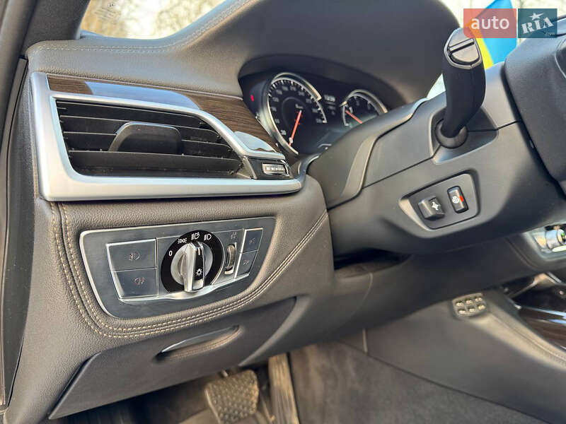 Седан BMW 7 Series 2016 в Киеве